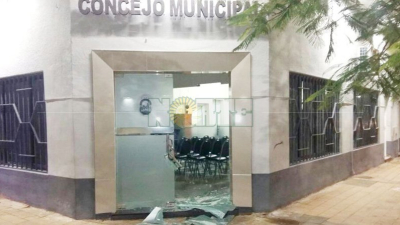 Investigan en Sáenz Peña atentado con disparos contra el Concejo Municipal y la Secretaría de Economía