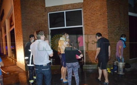 Incendio comercio 2.jpg