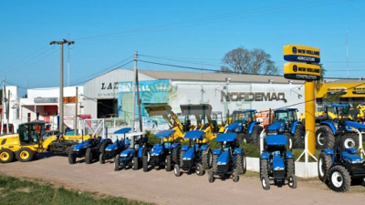 Roban 40 mil pesos y cheques varios a local de ventas de implementos agrícolas