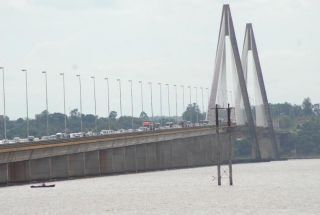 Puente Posadas-Encarnacion.jpg