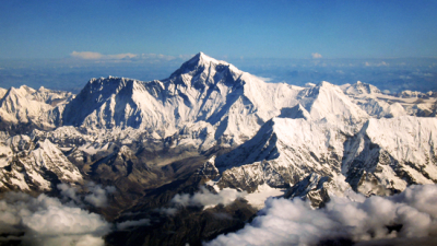 Con tecnología GPS, Nepal analizará si el Everest se encogió durante el terremoto de 2015