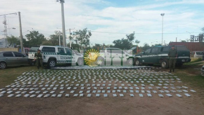 Secuestran casi mil kilos de marihuana en Villa Ángela