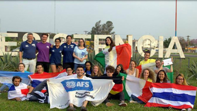 AFS convoca para becas de estudiantes secundarios en el exterior