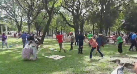 plaza3.jpg