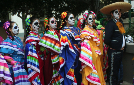 Mexico dia de muertos.jpg