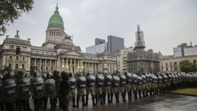 Más de 1.000 uniformados en el operativo de seguridad en las inmediaciones del Congreso