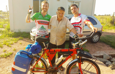 Viajan en bici para generar conciencia  sobre salud, ecología y movimiento 