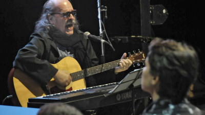 Nebbia: “Escuchar al otro permite hacer buena música”