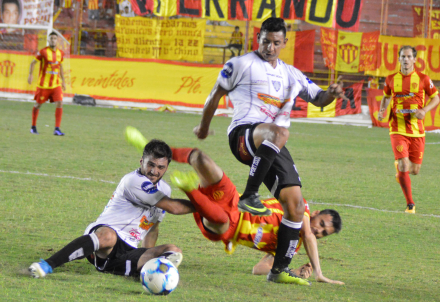 CLASICO FOREVER SARMIENTO TORNEO FEDERAL A.jpg