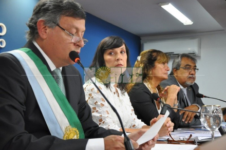 Peppo apertura sesion.jpg