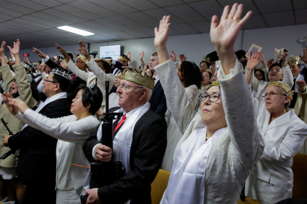 religion y armas 2.jpg