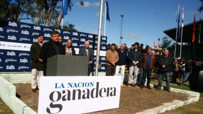 El campo pidió por un frigorífico y llamó a tomar su ejemplo de trabajo
