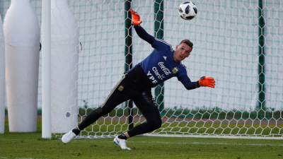 Armani por Caballero, uno de los cambios de Sampaoli