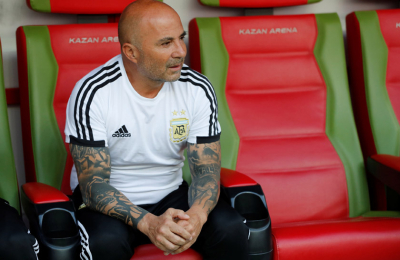 Sampaoli se presentó a cumplir horario laboral y se ofreció a dirigir la Sub 20