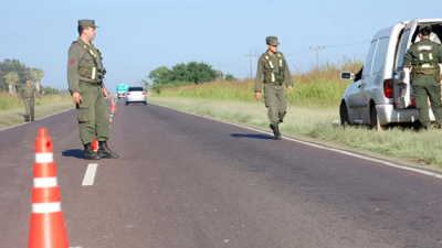 Un gendarme internado y otro lesionado al ser embestidos en un control de rutas