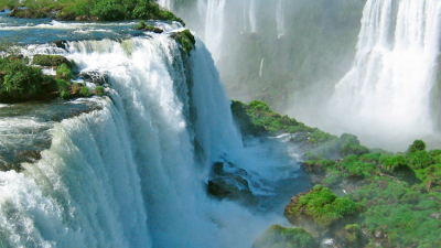 Cataratas argentinas, el destino de locales y extranjeros para el break invernal