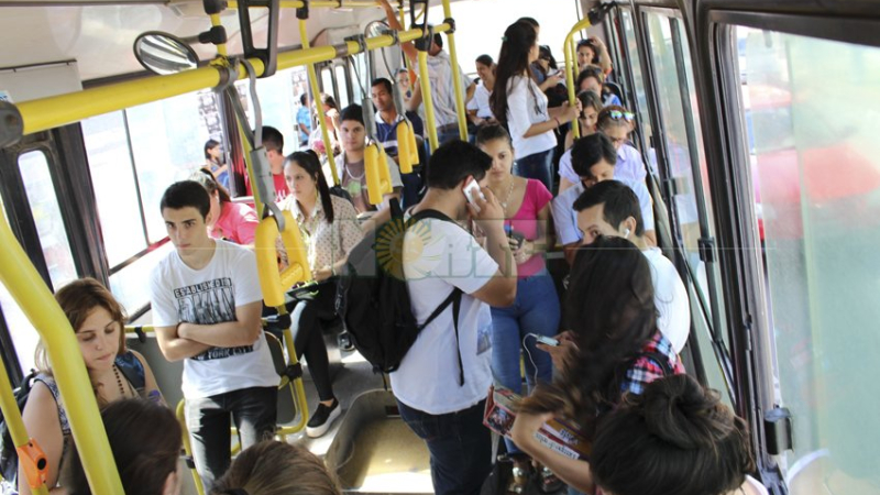 Hubo acuerdo y mañana habrá transporte en todo el país