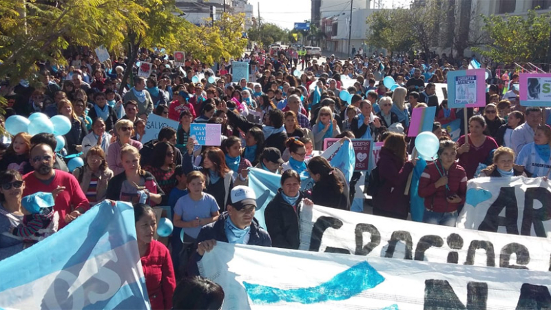 Sáenz Peña dio un contundente “si a las dos vidas”