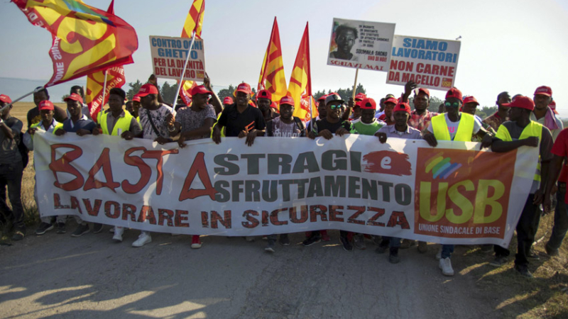 Italia: jornaleros africanos protestan por malas condiciones laborales