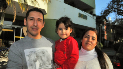 El tiempo apremia y esperan un fallo para salvar la vida de su hija