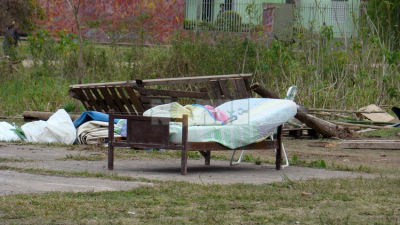 Desalojaron a familias que se asentaron en el barrio Mujeres Argentinas