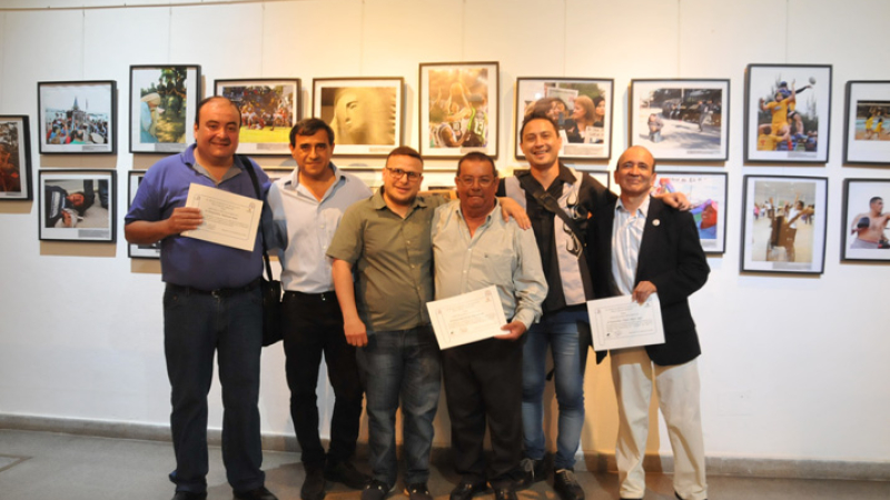 Muestra de fotoperiodismo y homenaje a fotógrafos en el Museo de Medios