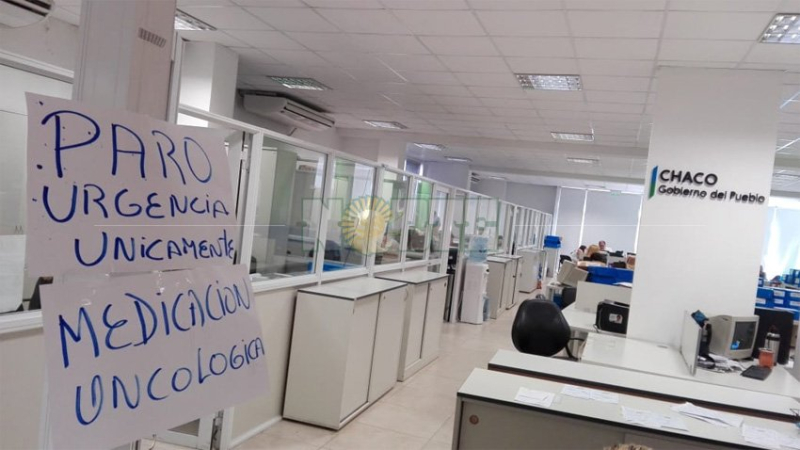 Trabajadores paralizan el Insssep en rechazo a nueva designación