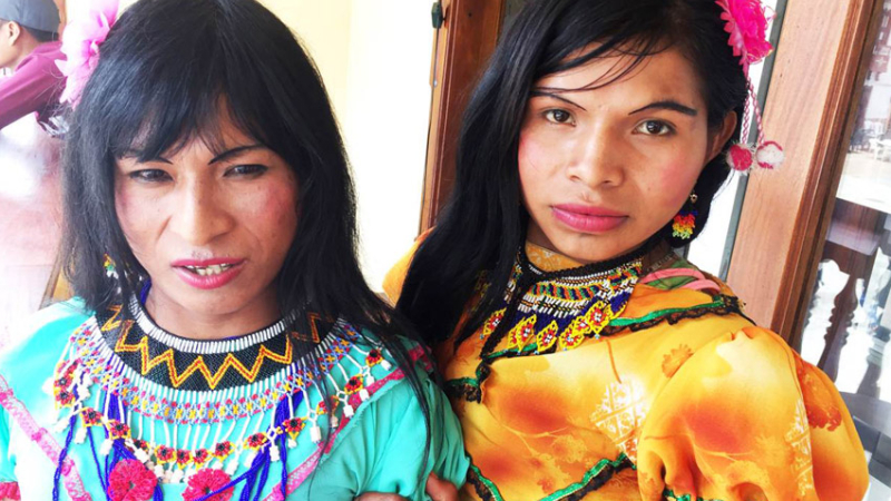 Castigadas por su tribu, mujeres colombianas transgénero hallan libertad en ciudad cafetera