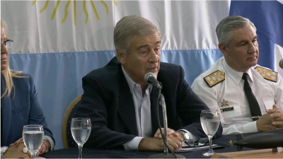 Aguad reconoció que el país "no tiene medios" para sacar al submarino del fondo del mar