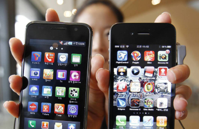Sancionan a Apple y Samsung por envejecer sus equipos