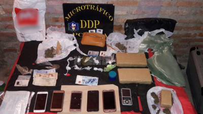 Secuestraron un auto, cocaína y marihuana en un operativo de narcomenudeo