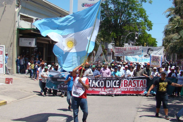El Chaco dijo "Basta de Ajuste" en una multitudinaria marcha