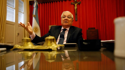 Ordenan detener a un juez federal y a dos de sus secretarios por sus vínculos con el narcotráfico