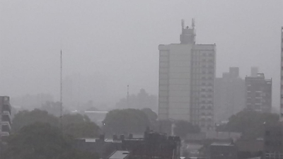 Diluvió en Resistencia y rige un alerta meteorológico para el centro y sur de la provincia