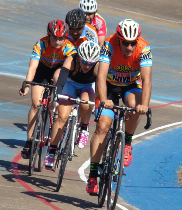 Competencia de ciclismo en el Velodromo de Resistencia. 25-05-18. Fabián Maldonado.