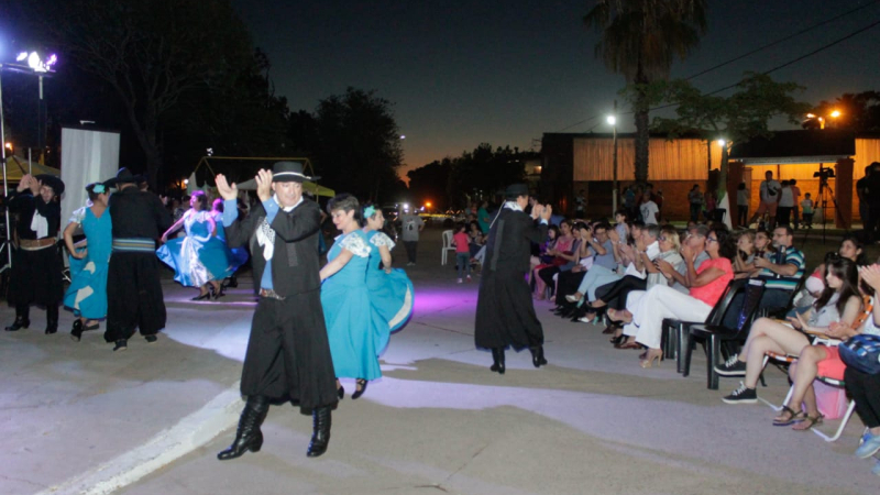 Barranqueras luce su Paseo de Los Artistas 