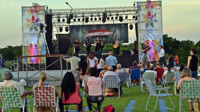 Cultura y Chamameceando cerraron el año con la mejor música de la región en el Parque de la Democracia