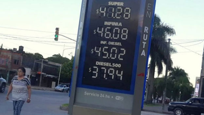 YPF también retocó sus precios y concretó el primer aumento del año