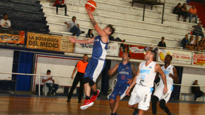 Con Picton de goleador, Villa se quedó con el triunfo ante Norte