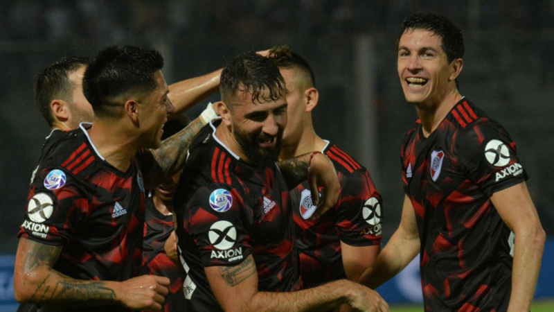 Copa Argentina: River enfrenta a Argentino de Merlo