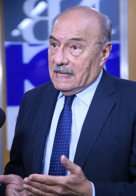 Rafael González.jpg
