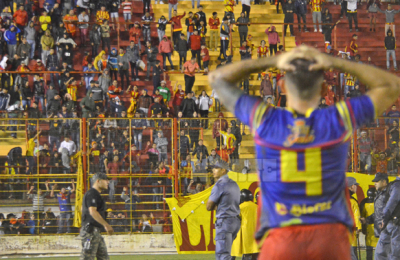Sarmiento sufrió otro pésimo arbitraje y se quedó sin nada ante Deportivo Madryn