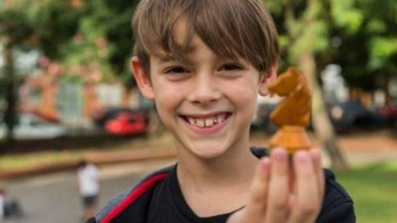 Un argentino lidera el ranking mundial de ajedrez sub8