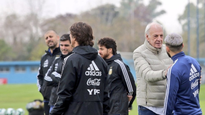 Menotti sigue siendo DT