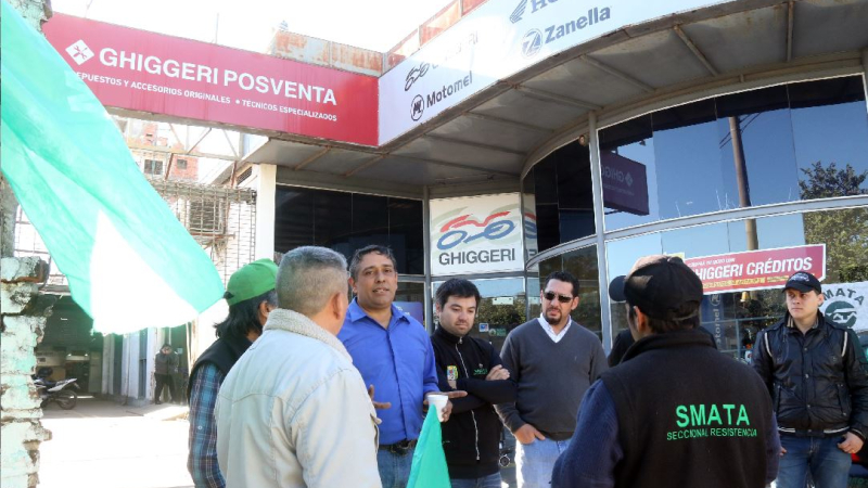 Los despedidos de Ghiggeri negocian sueldos y aguinaldos atrasados con apoyo de Smata