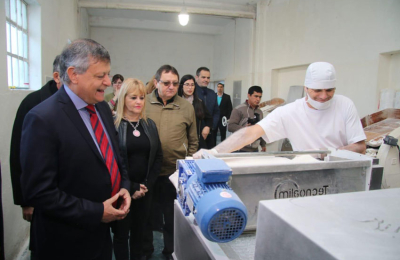 En un contexto económico difícil, el Gobierno sigue apostando al desarrollo de la industria local 
