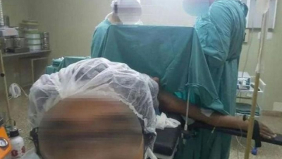 Santiago del Estero: echan a una médica que se sacaba selfies con pacientes desnudos