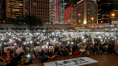 Nuevas protestas en Hong Kong pese a amenazas chinas