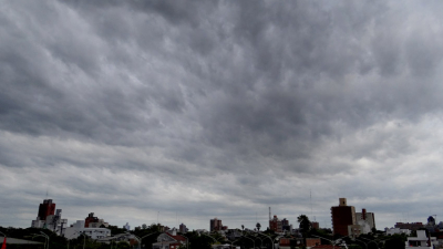 Se acerca un frente frío y se espera descenso de la temperatura