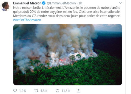 macron2.jpg
